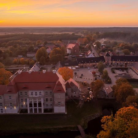 Palac Siemczyno Buitenkant foto
