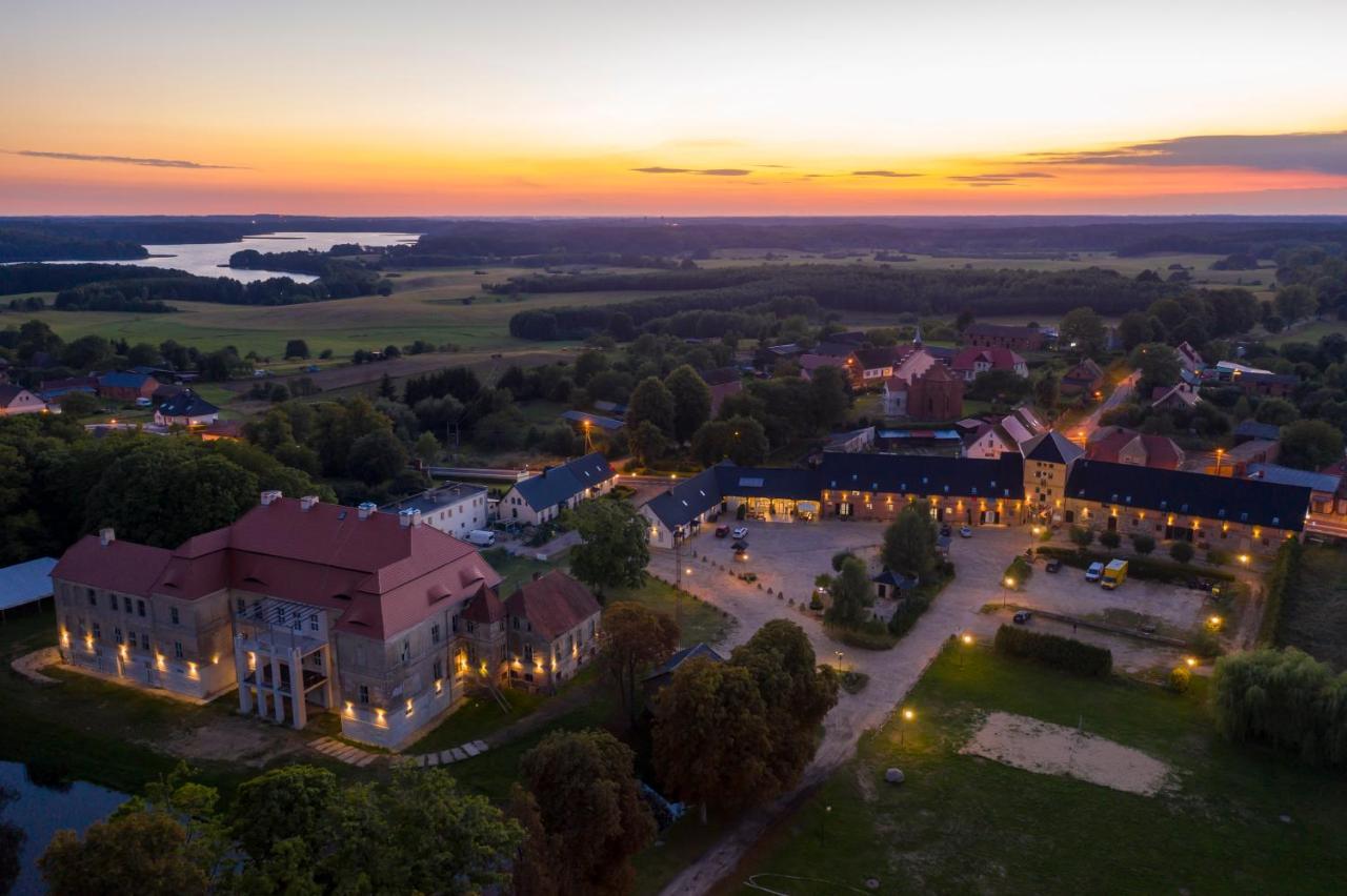 Palac Siemczyno Buitenkant foto